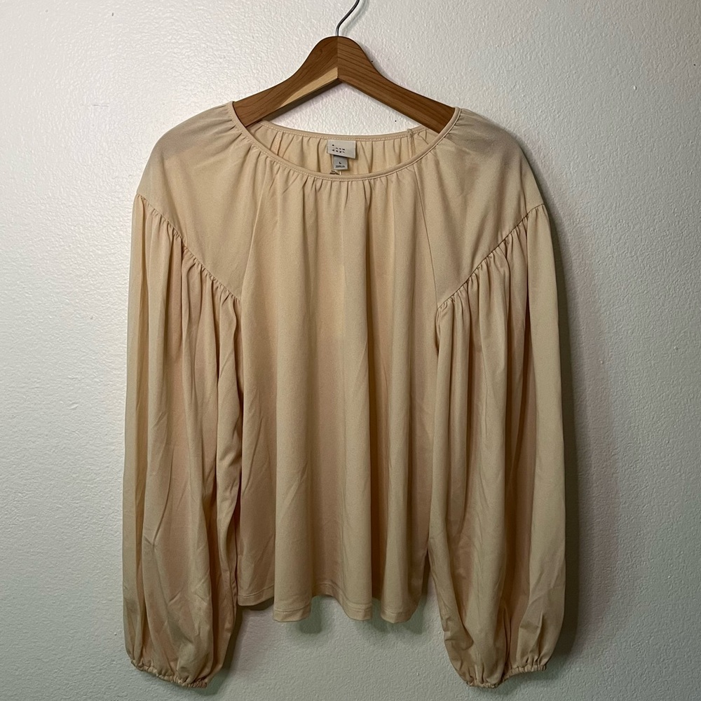 A New Day Cream Long Sleeve Blouse Large